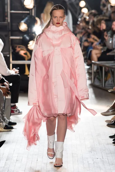 Look 47
